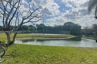565 Vista Isles, Sunrise, FL 33325 - Photo 1