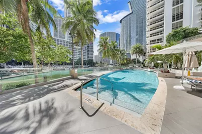 901 Brickell Key #3002, Miami, FL 33131 - Photo 15