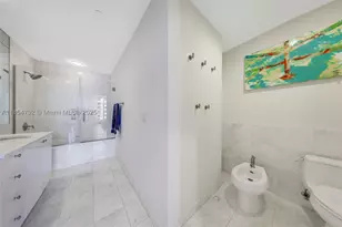901 Brickell Key, Miami, FL 33131 - Photo 9