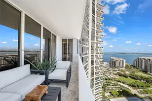 901 Brickell Key, Miami, FL 33131 - Photo 11