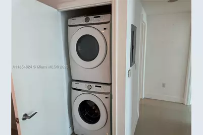 500 Brickell #1204, Miami, FL 33131 - Photo 7