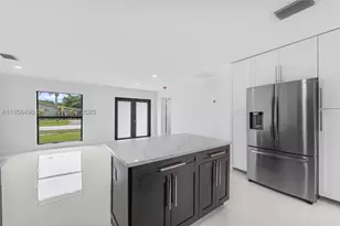 949 SE 5th, Deerfield Beach, FL 33441 - Photo 7