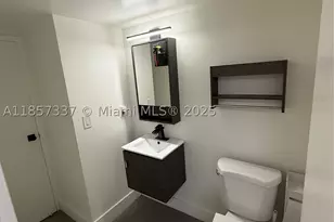 3625 N Country Club, Aventura, FL 33180 - Photo 9