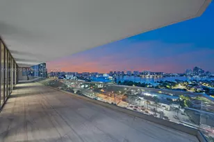 18501 Collins, Sunny Isles Beach, FL 33160 - Photo 39