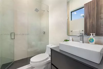 1960 NE 197th, Miami, FL 33179 - Photo 85