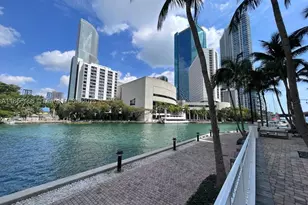 31 SE 5th, Miami, FL 33131 - Photo 21