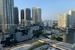 31 SE 5th, Miami, FL 33131 - Photo 39