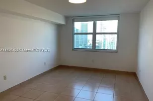 31 SE 5th, Miami, FL 33131 - Photo 11