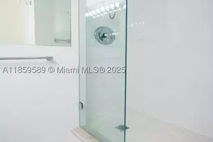 5601 Collins, Miami Beach, FL 33140 - Photo 49