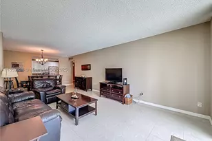 19380 Collins, Sunny Isles Beach, FL 33160 - Photo 17