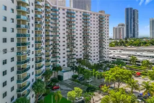 19380 Collins, Sunny Isles Beach, FL 33160 - Photo 45