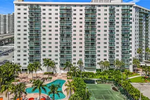 19380 Collins, Sunny Isles Beach, FL 33160 - Photo 47