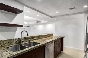 2401 Collins, Miami Beach, FL 33140 - Photo 17