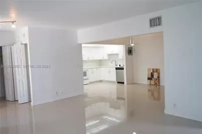 2800 S University #2A, Davie, FL 33328 - Photo 5