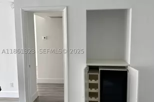 5600 Collins, Miami Beach, FL 33140 - Photo 5