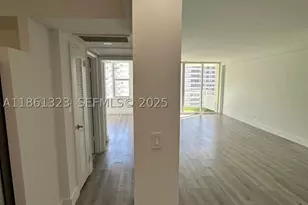5600 Collins, Miami Beach, FL 33140 - Photo 3