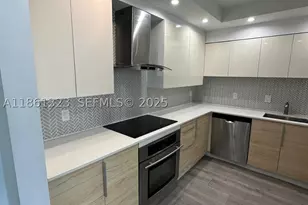 5600 Collins, Miami Beach, FL 33140 - Photo 7
