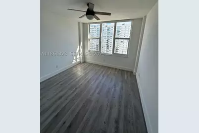 5600 Collins #11W, Miami Beach, FL 33140 - Photo 13
