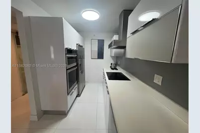 100 Lincoln #1022, Miami Beach, FL 33139 - Photo 17