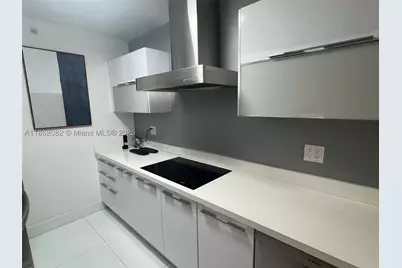 100 Lincoln #1022, Miami Beach, FL 33139 - Photo 15