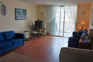 319 NE 14th, Hallandale Beach, FL 33009 - Photo 7