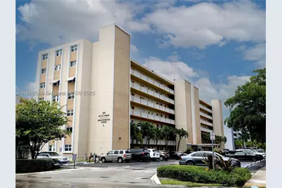 319 NE 14th #505, Hallandale Beach, FL 33009 - Photo 1