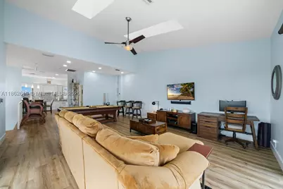 311 N Surf #311, Hollywood, FL 33019 - Photo 41