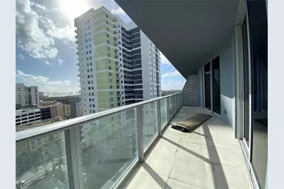 1010 SW 2 #1110, Miami, FL 33130 - Photo 3