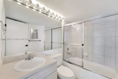 [Address not provided], Miami Beach, FL 33140 - Photo 7