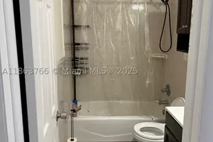 11208 SW 67th, Miami, FL 33173 - Photo 17