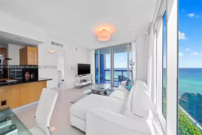 6899 Collins #808, Miami Beach, FL 33141 - Photo 9