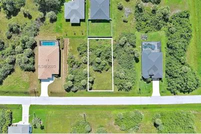 148 Spring, Rotonda West, FL 33947 - Photo 1