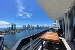 3530 Mystic Pointe, Aventura, FL 33180 - Photo 9