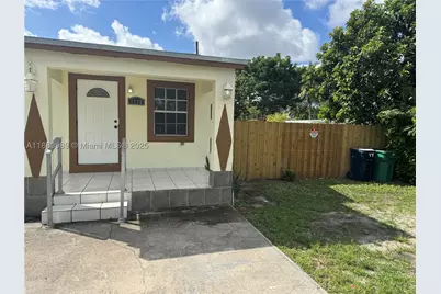1178 NW 105th, Miami, FL 33150 - Photo 3