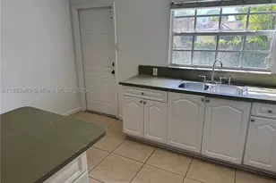1178 NW 105th, Miami, FL 33150 - Photo 11