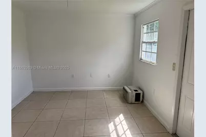 1178 NW 105th, Miami, FL 33150 - Photo 15