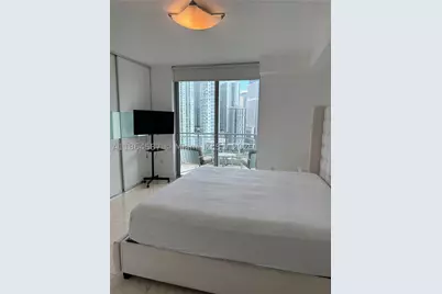 90 SW 3rd #2103, Miami, FL 33130 - Photo 15
