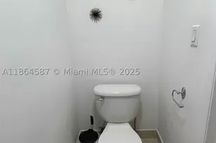 90 SW 3rd, Miami, FL 33130 - Photo 11