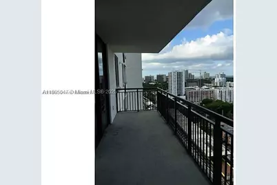 999 SW 1st #1809, Miami, FL 33130 - Photo 3