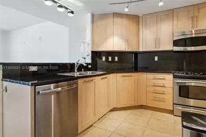 511 SE 5th #1214, Fort Lauderdale, FL 33301 - Photo 19