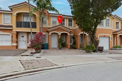 10806 SW 240th, Homestead, FL 33032 - Photo 9