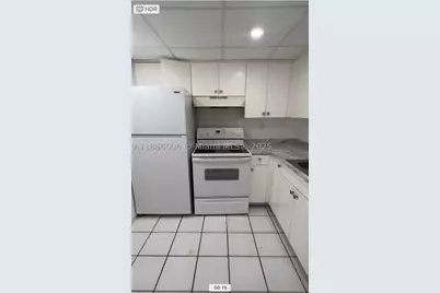 498 NW 165th St #D-101, Miami, FL 33169 - Photo 3