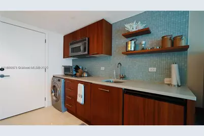 6801 Collins #710, Miami Beach, FL 33141 - Photo 9