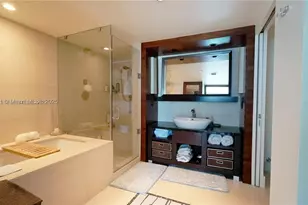 6801 Collins, Miami Beach, FL 33141 - Photo 11