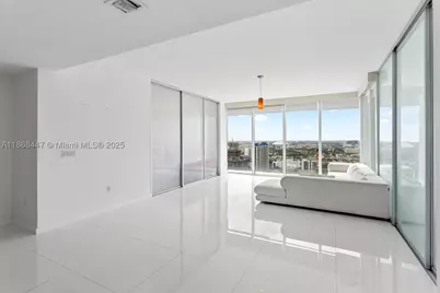 1040 Biscayne #3106, Miami, FL 33132 - Photo 5