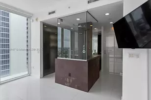 1040 Biscayne, Miami, FL 33132 - Photo 17