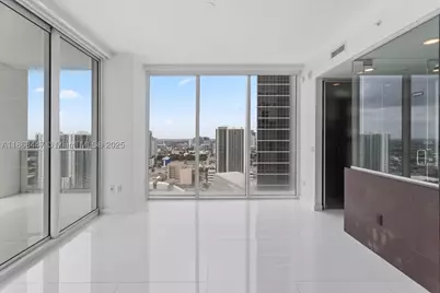 1040 Biscayne #3106, Miami, FL 33132 - Photo 13