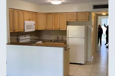 1120 102nd #16, Bay Harbor Islands, FL 33154 - Photo 3