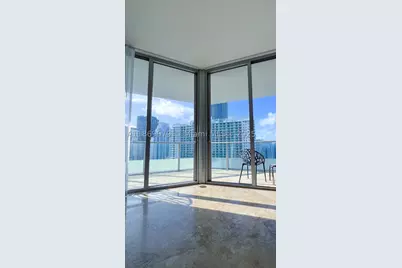 1300 Brickell Bay #3007, Miami, FL 33131 - Photo 5