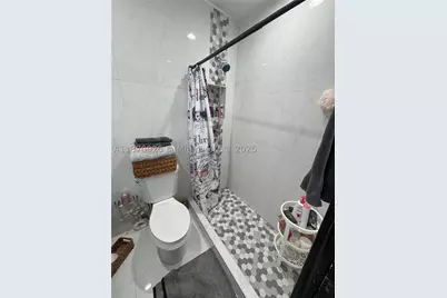 6411 W 27th #201, Hialeah, FL 33016 - Photo 13